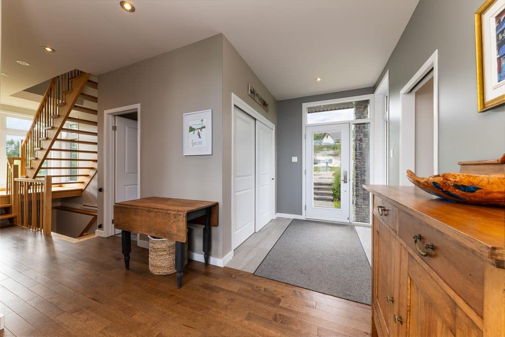 la-panoramique-interieur-rez-de-jardin-entrée